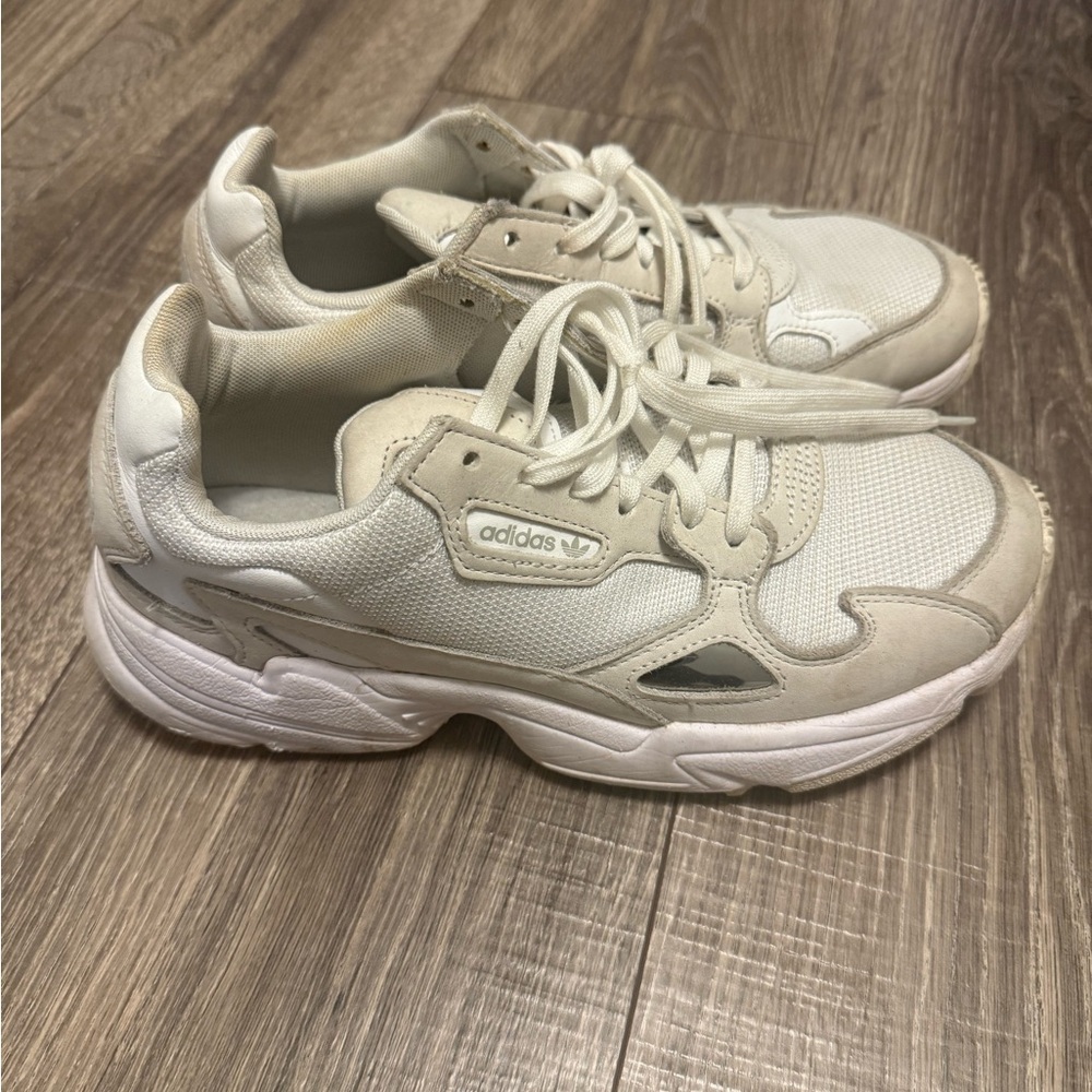 Size 8 - adidas Falcon Grey Ecru Tint - Picture 2 of 5